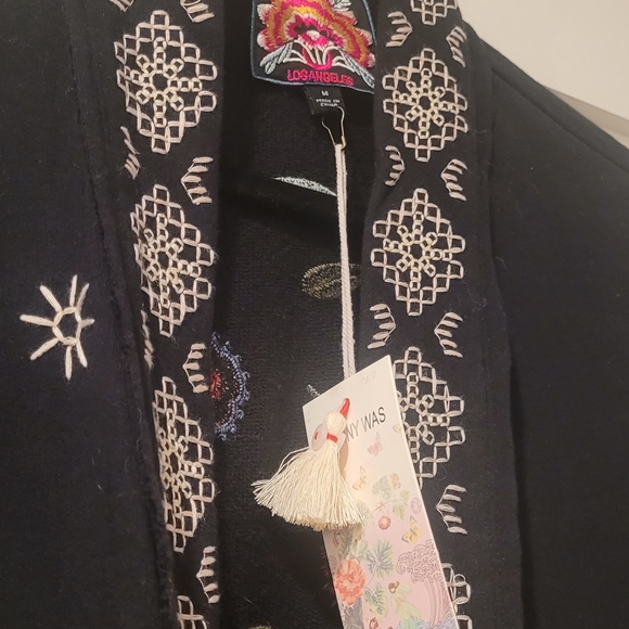 Woman's Kimono - Picture 4 of 5